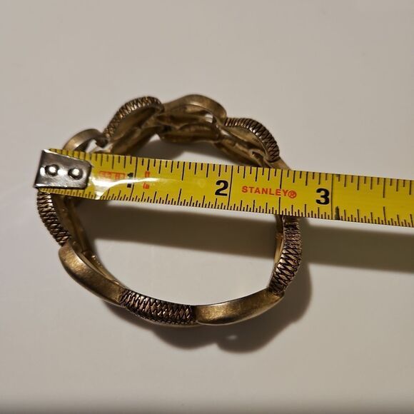 Vintage Metal Brushed Gold Stretch Slipon Bracelet - Picture 4 of 4